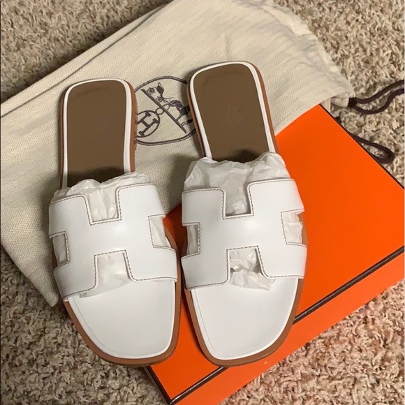 🎉💌SOLD!! 📫HERMÈS ORAN sandals 🥰😍🎁 - Picture 2 of 7